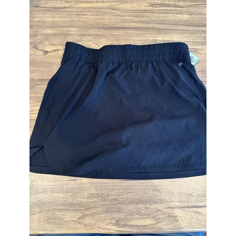 DSG High-Rise Skort Black, Size Medium NWT‎